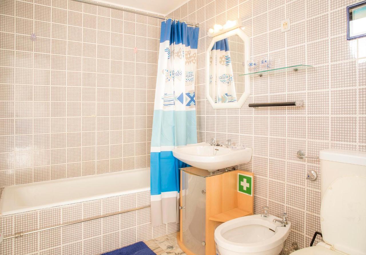 A28 - The Sea Wink Studio Apartment Алвор Екстериор снимка