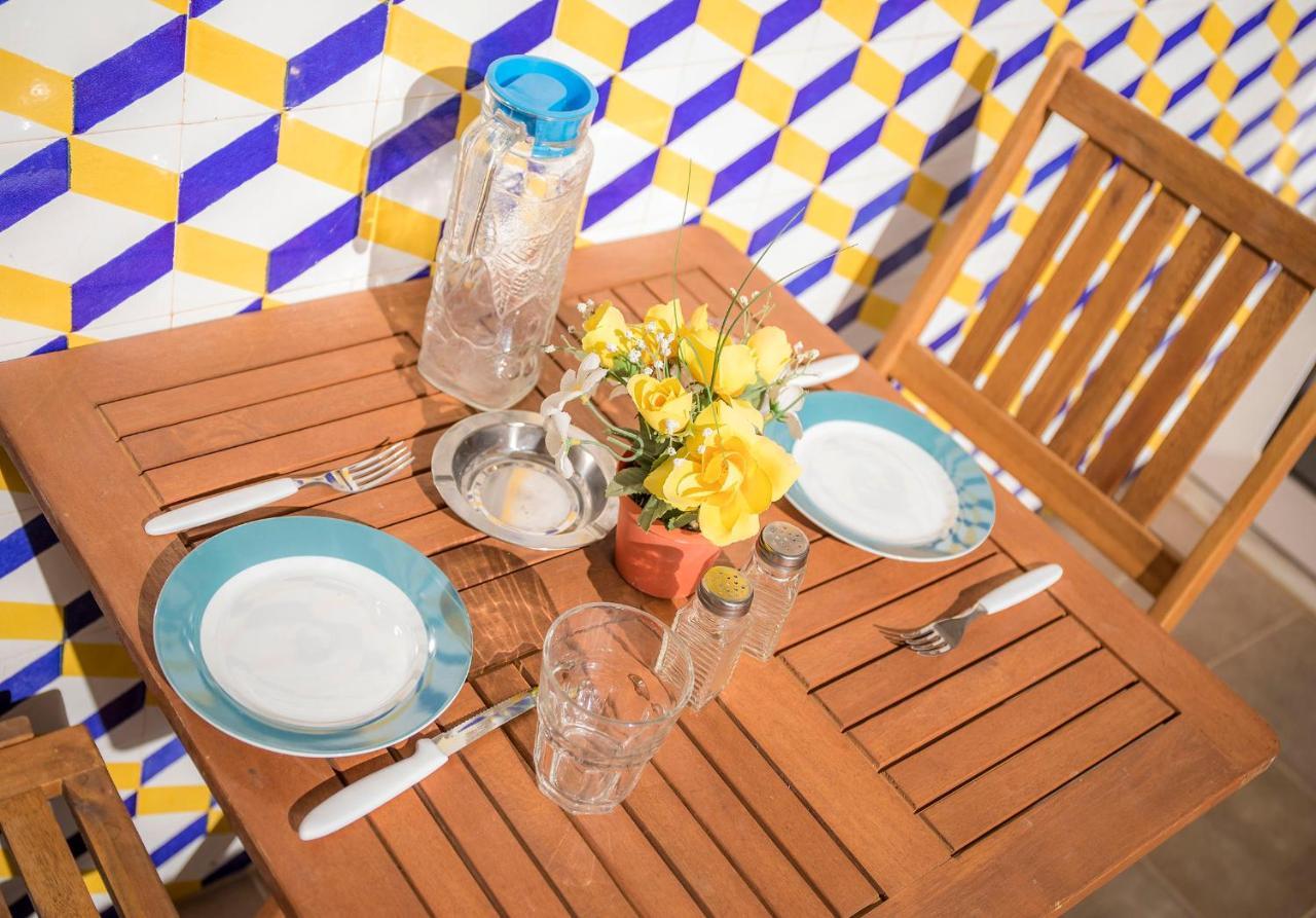 A28 - The Sea Wink Studio Apartment Алвор Екстериор снимка